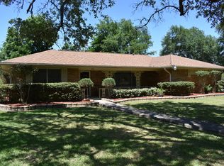 200 Mockingbird Ln, Port Arthur, TX 77642