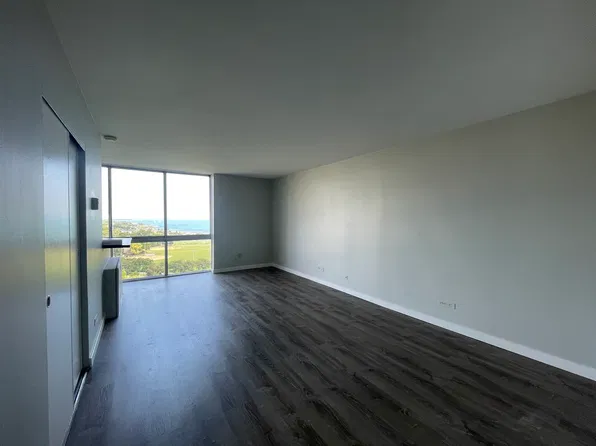 1555 N Dearborn Pkwy APT 18C, Chicago, IL 60610