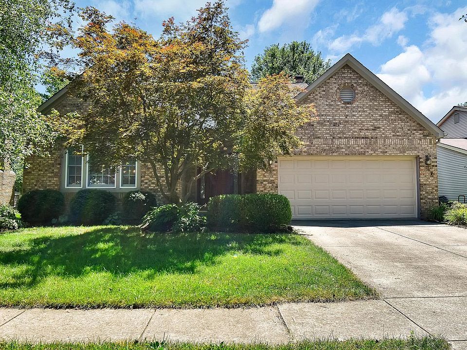 1st image of 615 Bridgewater Ct