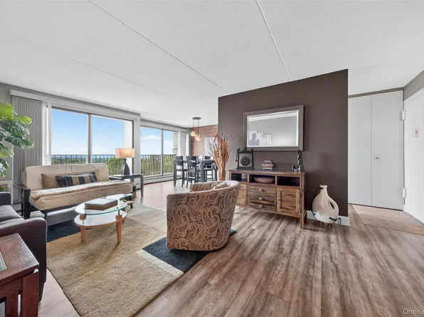 150 Overlook Avenue #6T, Peekskill, NY 10566