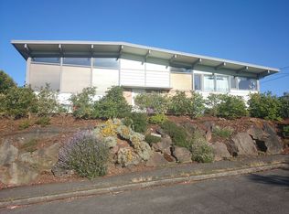 2833 27th Ave W, Seattle, WA 98199