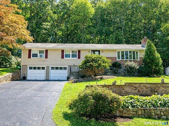 2nd image of 79 Cold Spring Circle