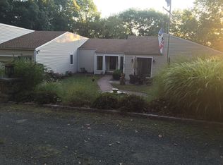 48A Great Ring Rd, Sandy Hook, CT 06482