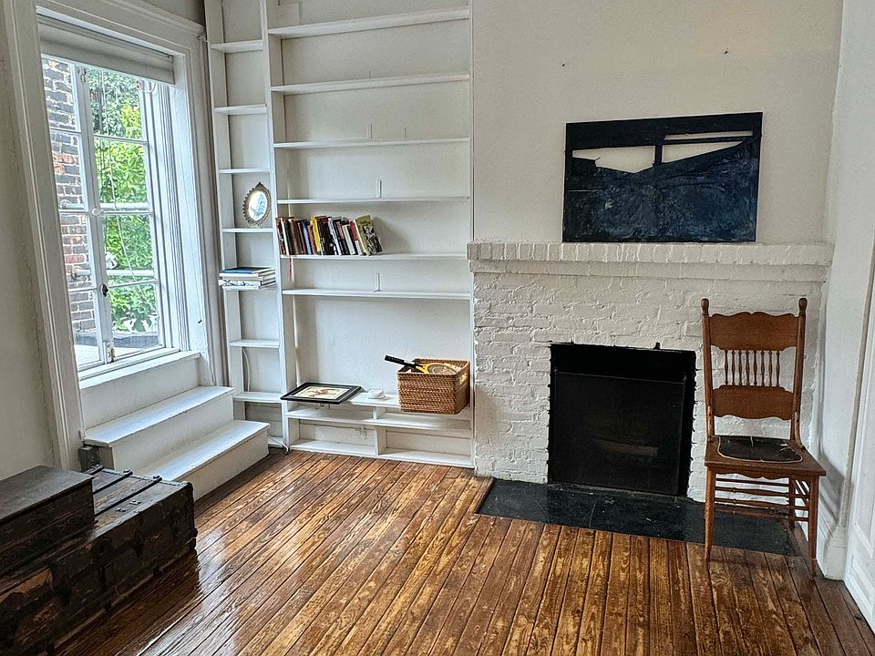 1st image of 38 Barrow St APT 3R