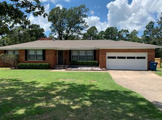 1221 Country Club Rd, McAlester, OK 74501