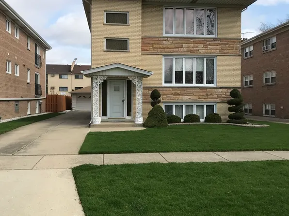 8668 W Carmen Ave, Harwood Heights, IL 60706