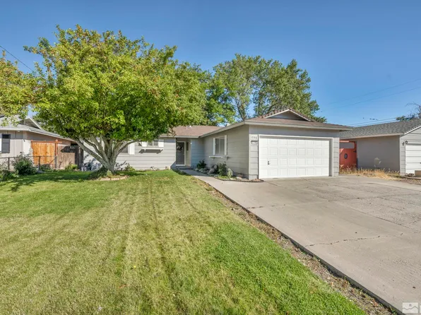 1796 Greenbrae Dr, Sparks, NV 89431