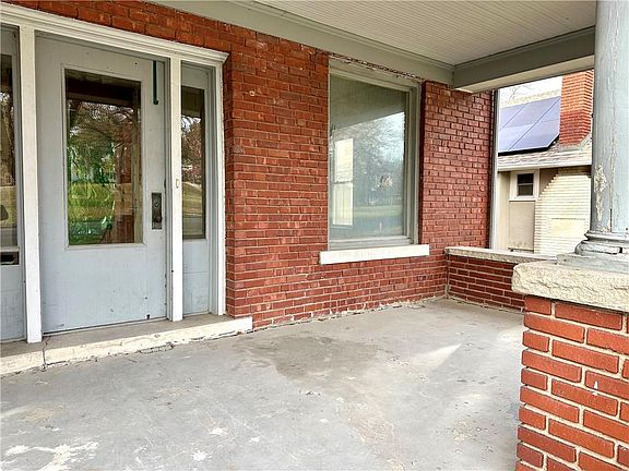3rd image of 6024 Paseo Blvd
