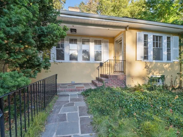 132 Beaumont Ave, Newton, MA 02460