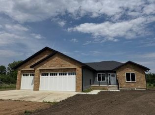 2205 Cedar St, Tyndall, SD 57066