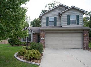 210 Lightning Wood Ct, Fort Wayne, IN 46804