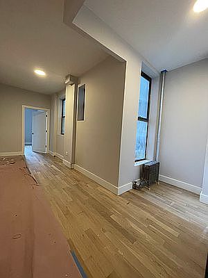 1st image of 211 Marion St APT 1R