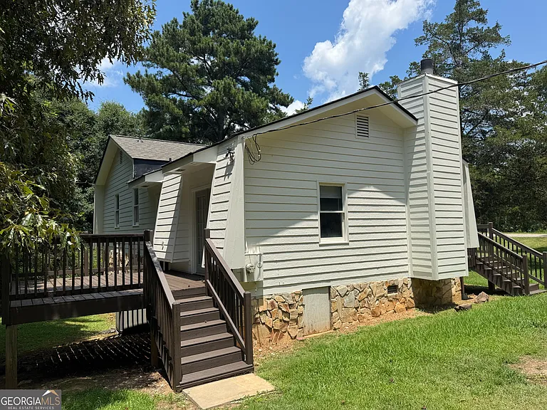 650 Morton Rd — Photo 13