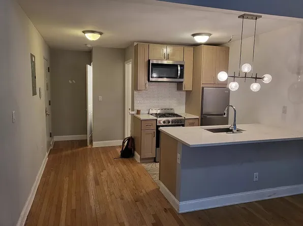 113 West 75th Street image 1 of 6