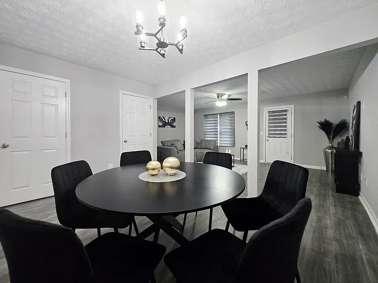 2430 Piering Dr — Photo 11