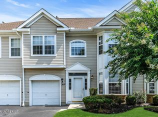 169 Shinnecock Dr, Manalapan, NJ 07726