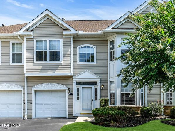 169 Shinnecock Dr