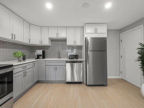 3rd image of 56 Goldthwaite Rd #2