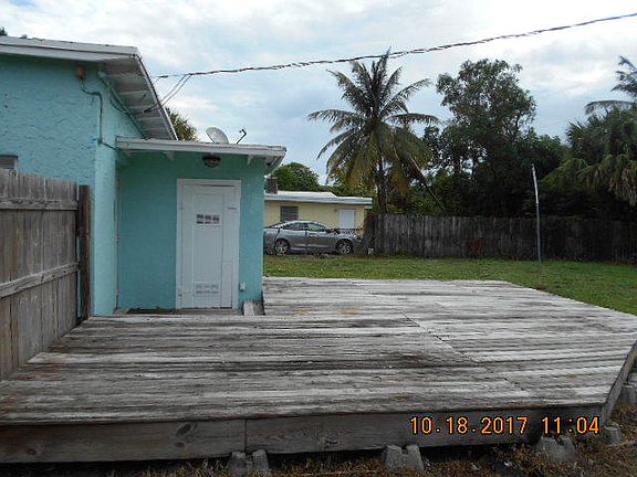 5th image of 112 SE 8th Ave