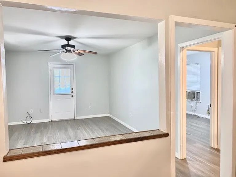 4708 Red River St — Photo 6