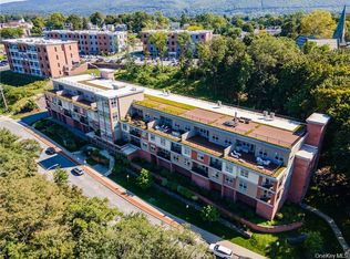 30 Beekman St, Beacon, NY 12508