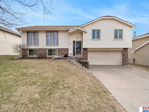 14827 Seward Plz, Omaha, NE 68154