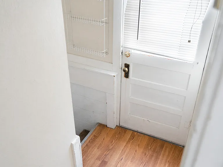 712 W 22nd St — Photo 13
