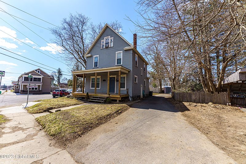 2nd image of 45 Sacandaga Road