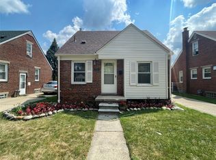 1738 Mayburn St, Dearborn, MI 48128