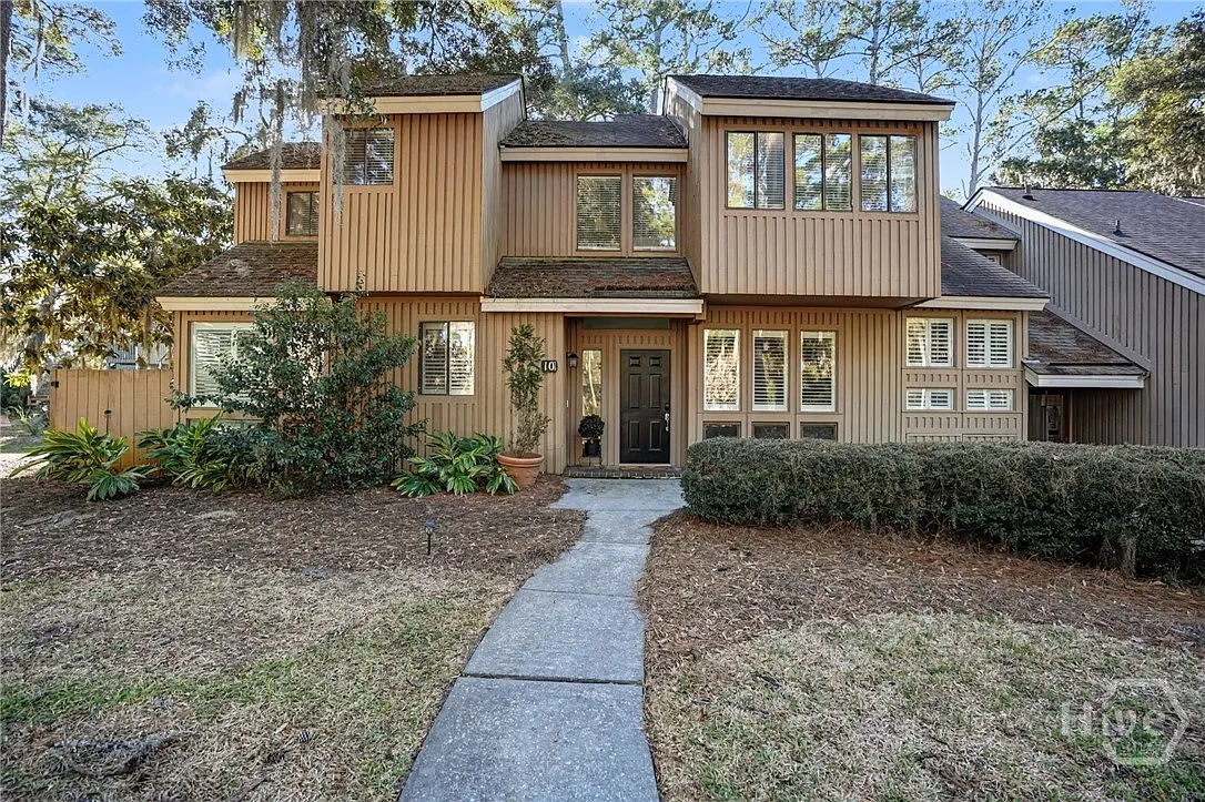 4 bed, 3.0 bath, 1747 sqft, $4,800 — Photo 2