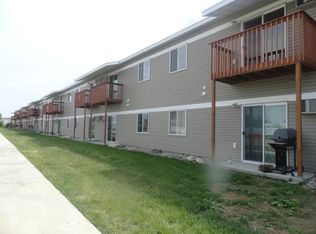 1321 11th St W APT 203, Williston, ND 58801