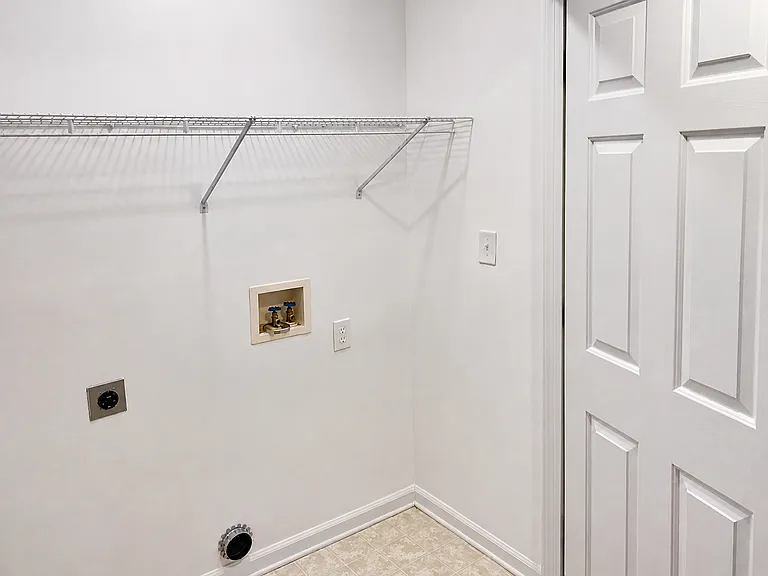 2001 Cornerstone Dr #3 — Photo 7