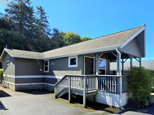 16219 Lower Harbor Rd #23, Brookings, OR 97415