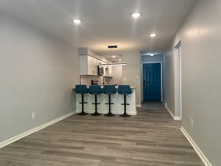 314 Oak St #5 — Photo 5