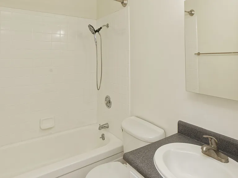 184 Callan — Photo 10