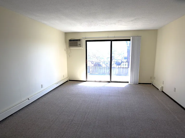 4000 Parklawn Ave — Photo 10