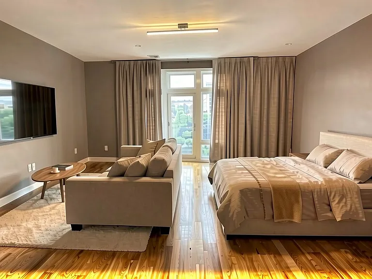 90 Bay Street Lndg #7H — Photo 1