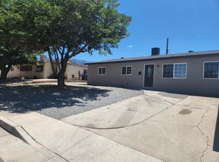 1116 Grace St NE, Albuquerque, NM 87112