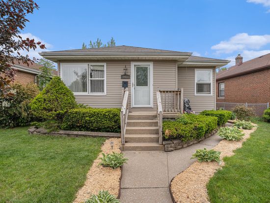991 Wentworth Ave, Calumet City, IL 60409
