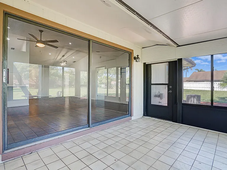 30 Kensington Ln — Photo 25