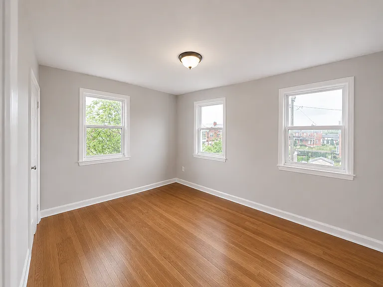 7261 Bridgewood Dr — Photo 17
