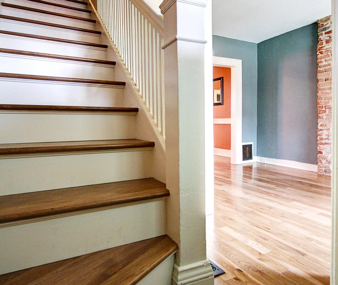 212 N Lincoln St — Photo 4