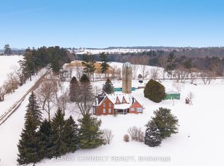 7596 Vimy Ridge Rd, Hamilton, ON L1A3V6