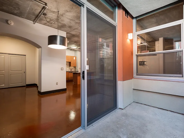 840 Green St #121 — Photo 8
