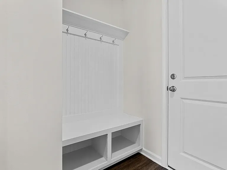 552 Corkscrew Ln — Photo 7