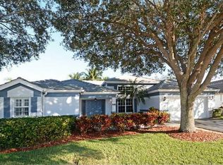 8871 Southern Orchard Rd, Fort Lauderdale, FL 33328