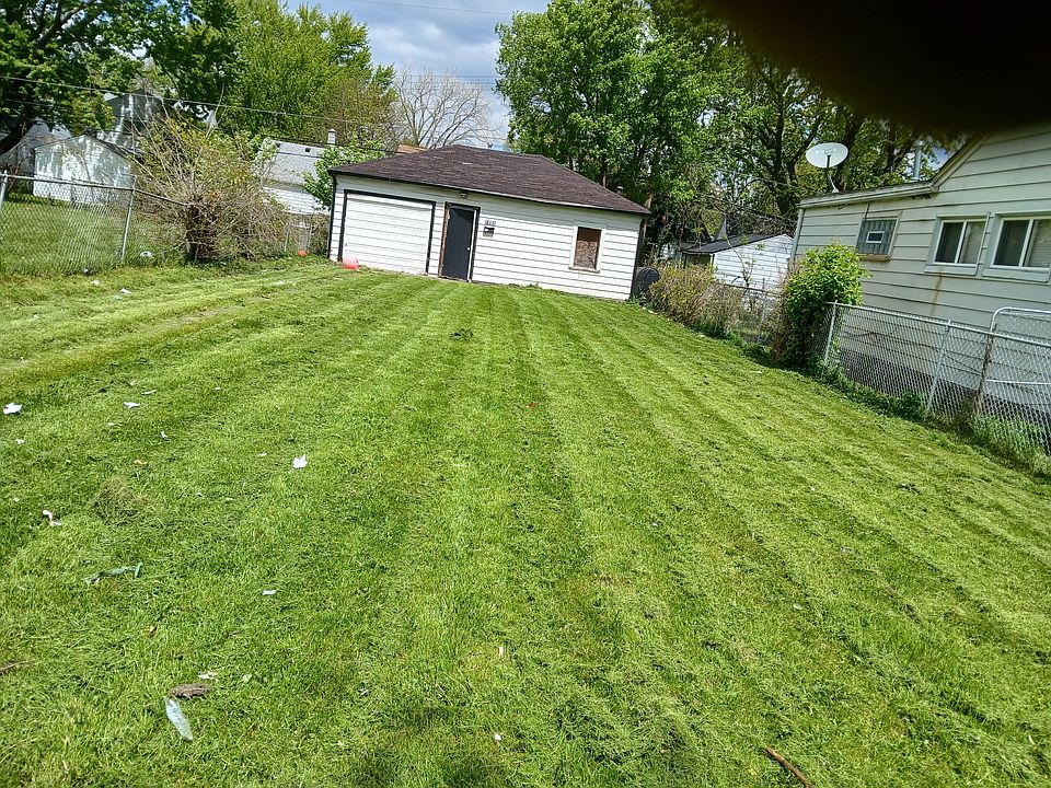 2nd image of 7235 Meadow Ave