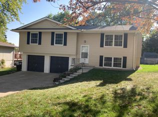 15223 Westchester Dr, Omaha, NE 68154