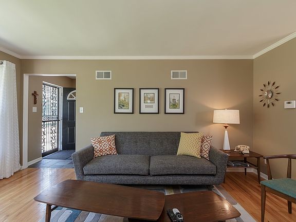 4th image of 616 E Angela Blvd