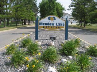 2383 Copper Creek Dr, Bay City, MI 48706